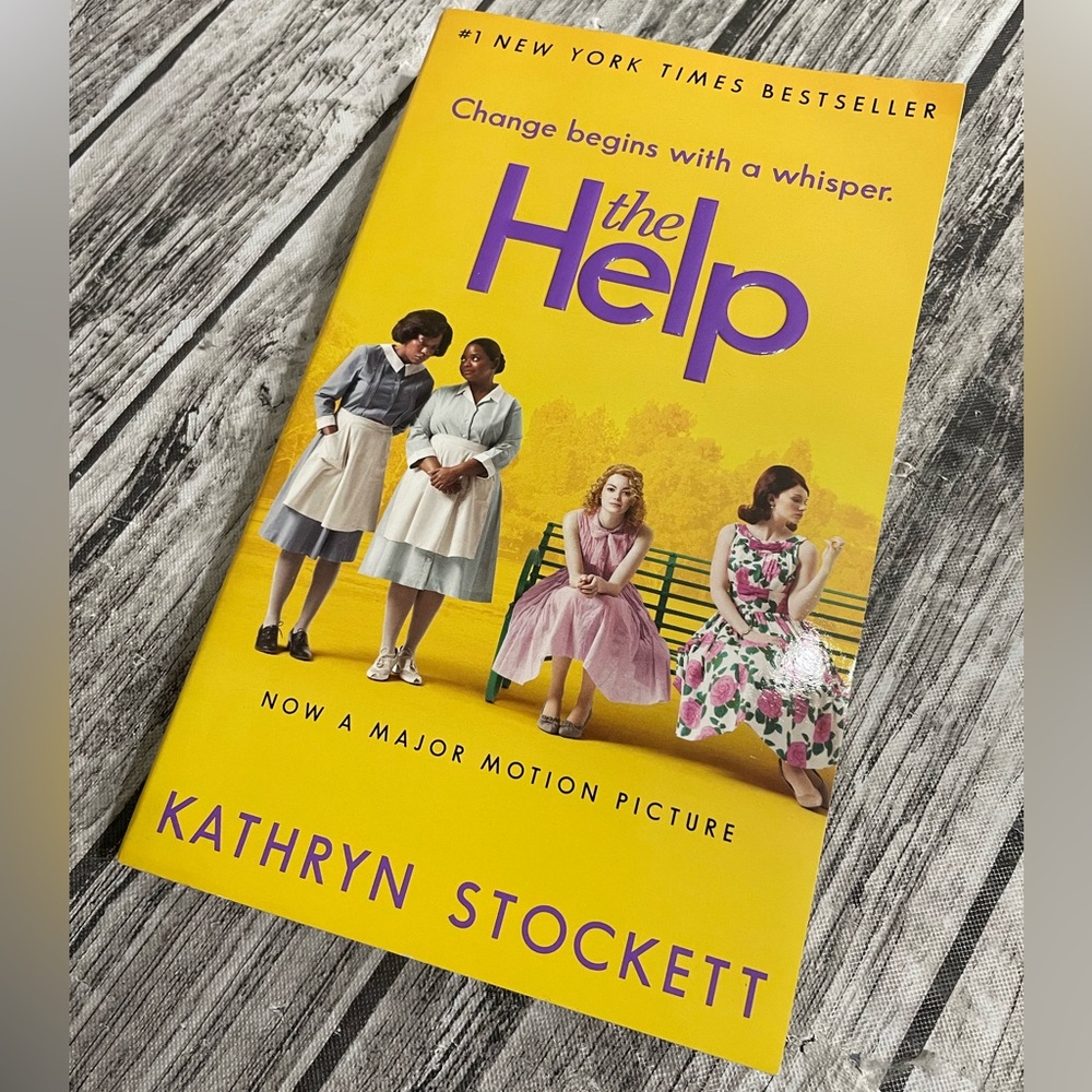 The Help Novel by Kathryn Stockett Great Condition